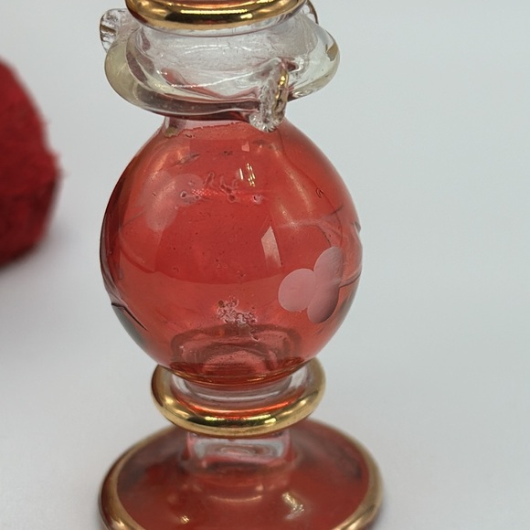 Beautiful Hand Blown Glass Perfume Bottles Made In Egypt. - Picture 8 of 10
